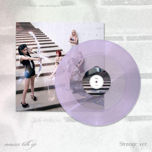 NMIXX - STRANGE MUSE (LP VER.)