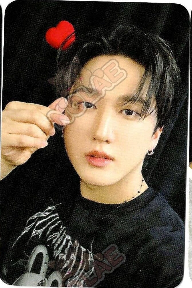 STRAY KIDS - KARMA - POB SOUNDWAVE LUCKY DRAW PHOTOCARD 2 Nolae