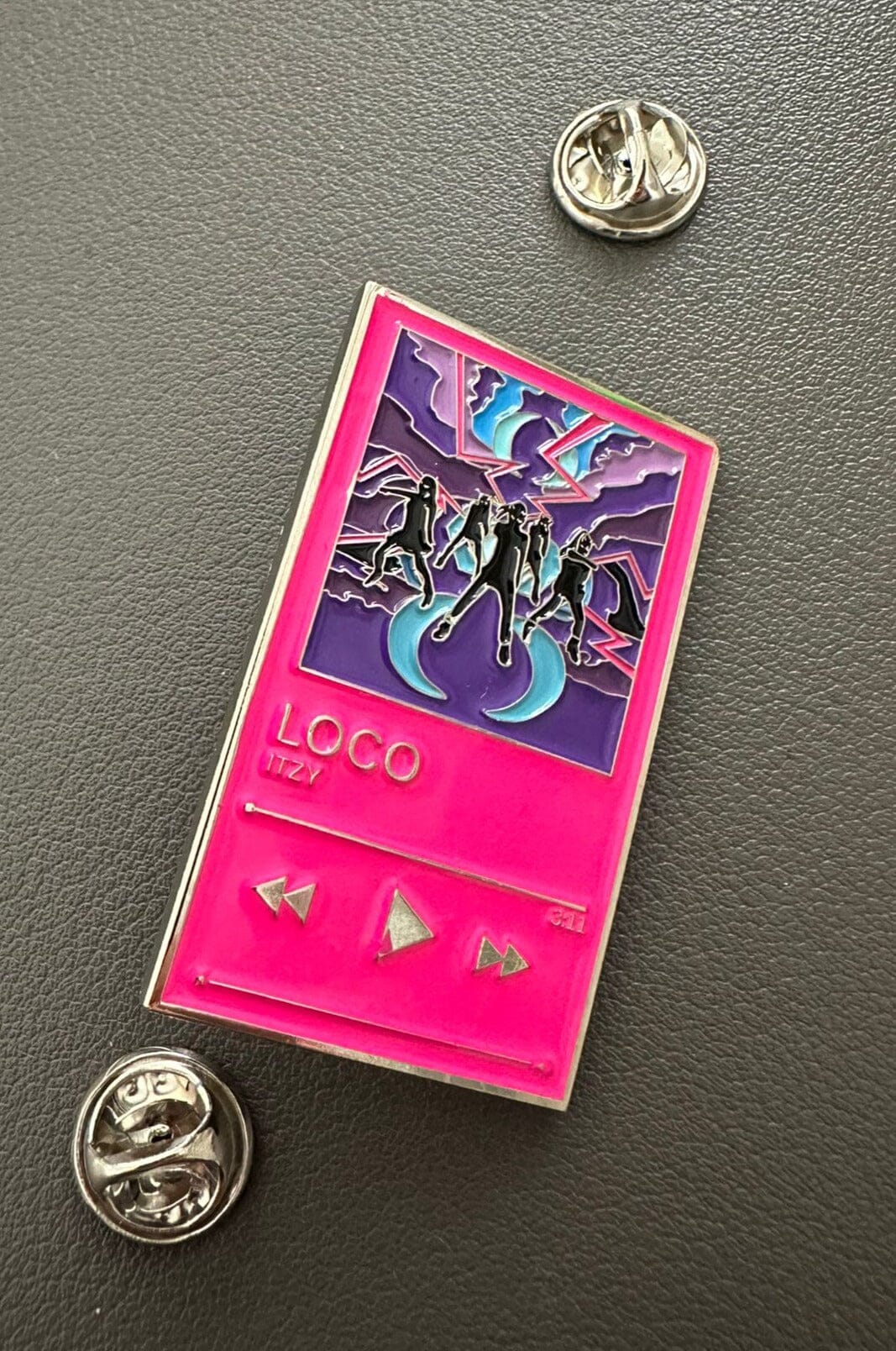 ITZY - "LOCO" Nolae Limited PIN Nolae Kpop